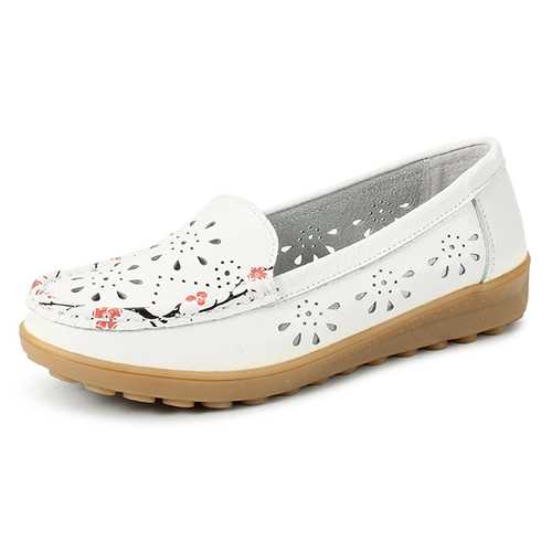 SOCOFY Women Soft Leather Flat Shoes Hollow Out Flower Floral Moccasins Ballet Flats